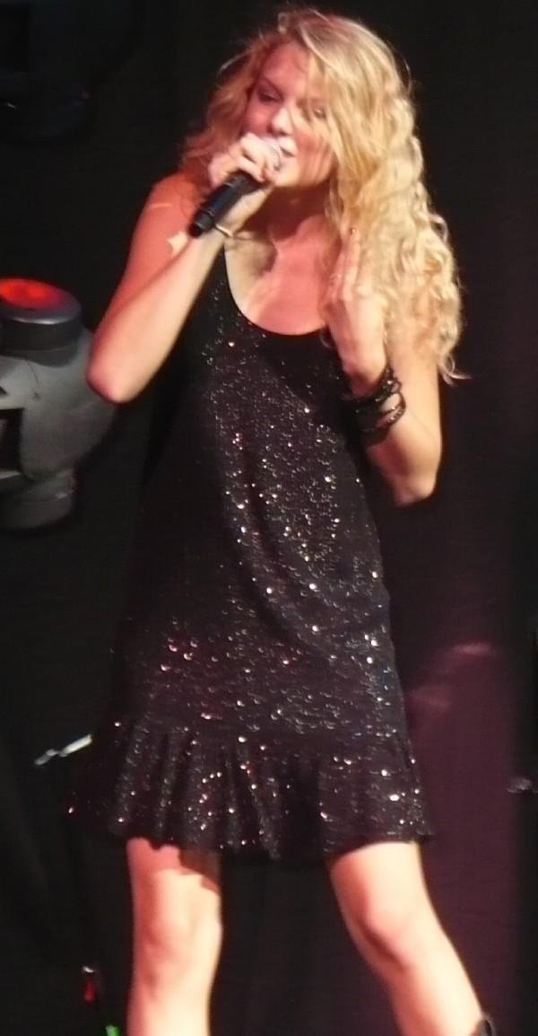 Taylor Swift — @Virginia Beach, Virginia — photo 9