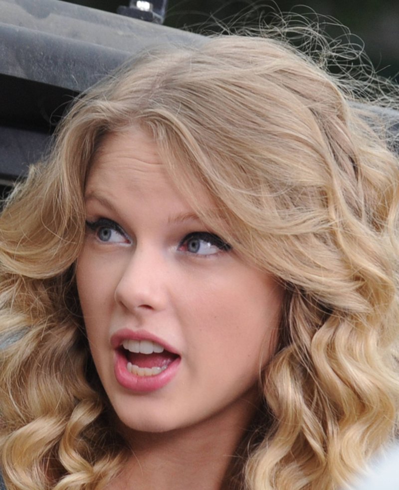 Taylor Swift — 17th Annual Country Thunder USA — photo 17
