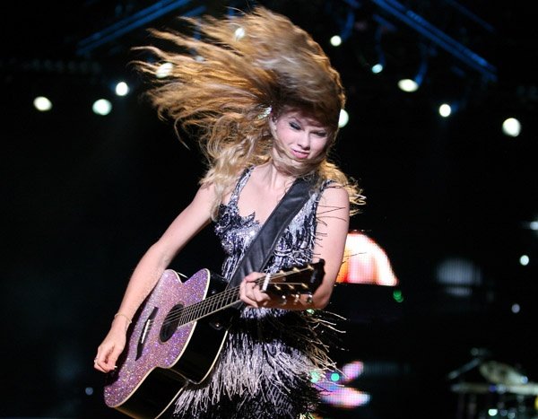 Taylor Swift — 2009 BamaJam Music and Arts Festival — photo 41