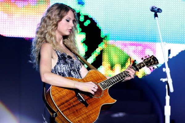 Taylor Swift — 2009 BamaJam Music and Arts Festival — photo 53