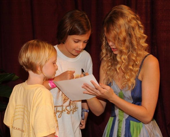 Taylor Swift — 2009 BamaJam Music and Arts Festival — photo 64