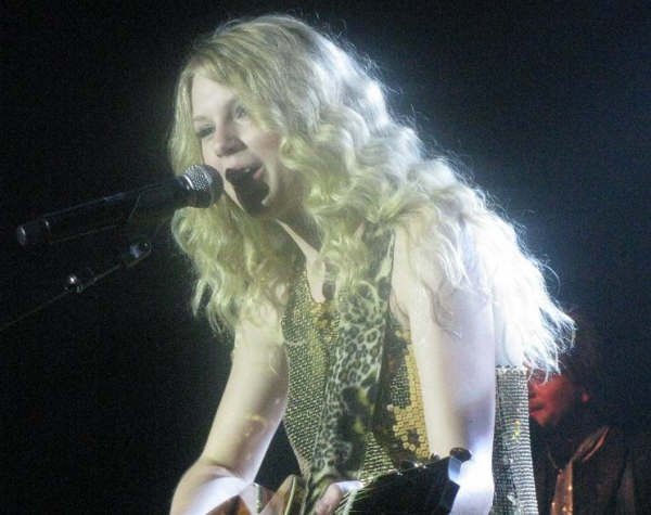 Taylor Swift — @ Brisbane, Australia — photo 10