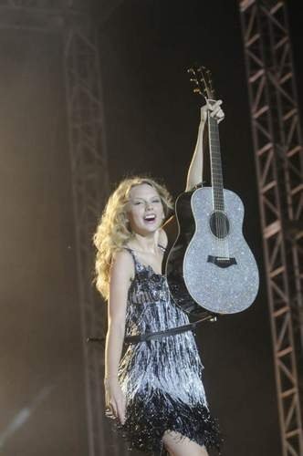 Taylor Swift — 2009 Country USA Featival — photo 8