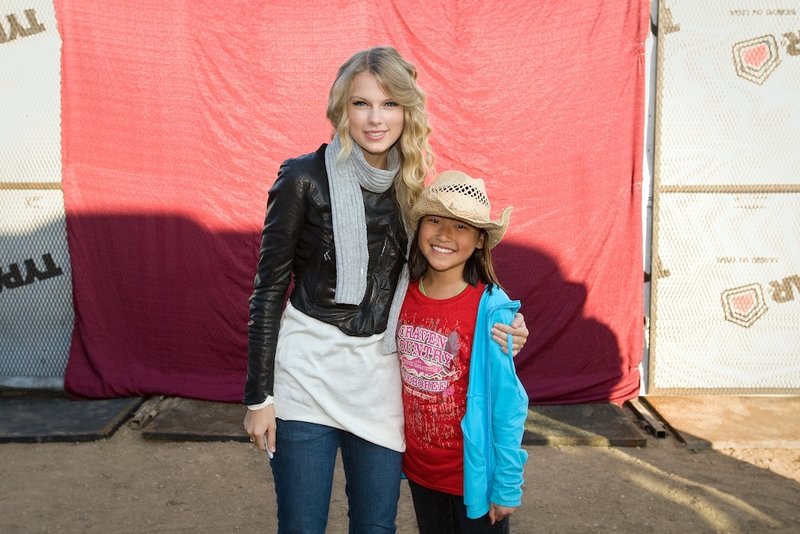 Taylor Swift — July 10 - Craven Country Jamboree — photo 10