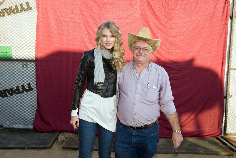Taylor Swift — July 10 - Craven Country Jamboree — photo 11