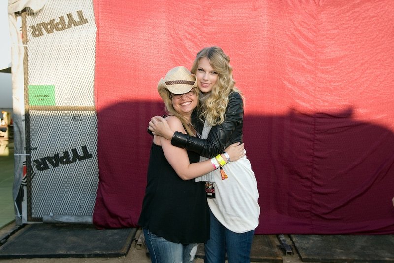 Taylor Swift — July 10 - Craven Country Jamboree — photo 15