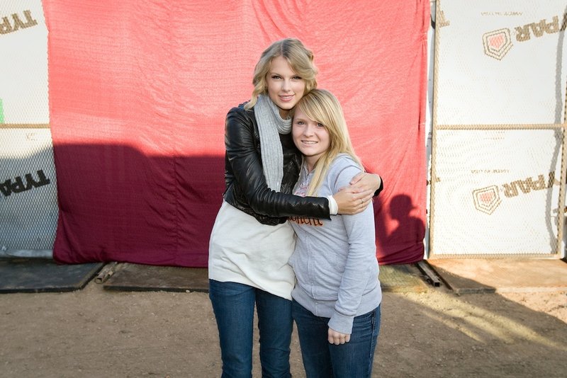 Taylor Swift — July 10 - Craven Country Jamboree — photo 23