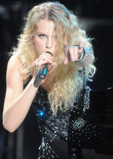 Taylor Swift — June 14 - CMA Music Festival — photo 41