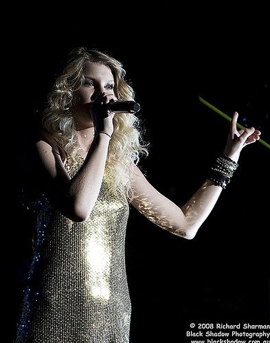 Taylor Swift — March 10 - Billboard The Venue — photo 44