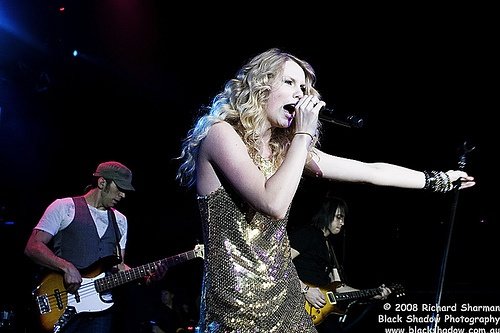 Taylor Swift — March 10 - Billboard The Venue — photo 46