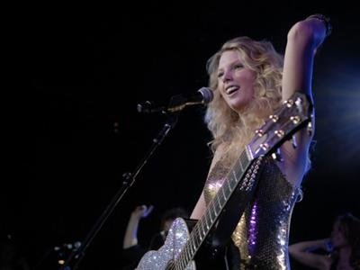 Taylor Swift — March 10 - Billboard The Venue — photo 61