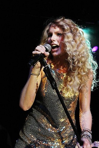 Taylor Swift — March 12 - The Factory Theatre in Sydney, Australia — photo 3