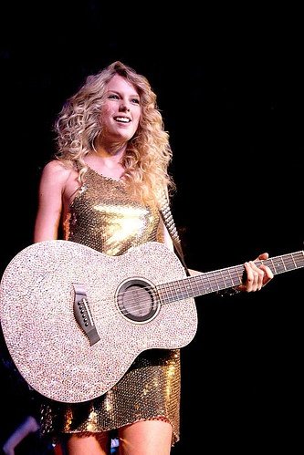 Taylor Swift — March 12 - The Factory Theatre in Sydney, Australia — photo 20