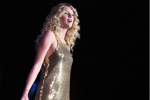 Taylor Swift — March 12 - The Factory Theatre in Sydney, Australia — photo 24