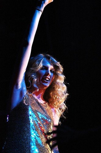 Taylor Swift — March 12 - The Factory Theatre in Sydney, Australia — photo 25