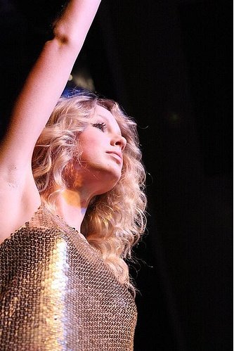Taylor Swift — March 12 - The Factory Theatre in Sydney, Australia — photo 27