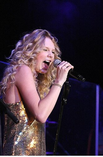 Taylor Swift — March 12 - The Factory Theatre in Sydney, Australia — photo 32