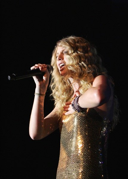 Taylor Swift — March 12 - The Factory Theatre in Sydney, Australia — photo 35
