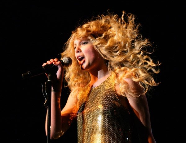 Taylor Swift — March 12 - The Factory Theatre in Sydney, Australia — photo 37