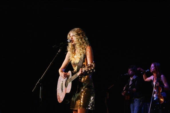 Taylor Swift — March 12 - The Factory Theatre in Sydney, Australia — photo 55