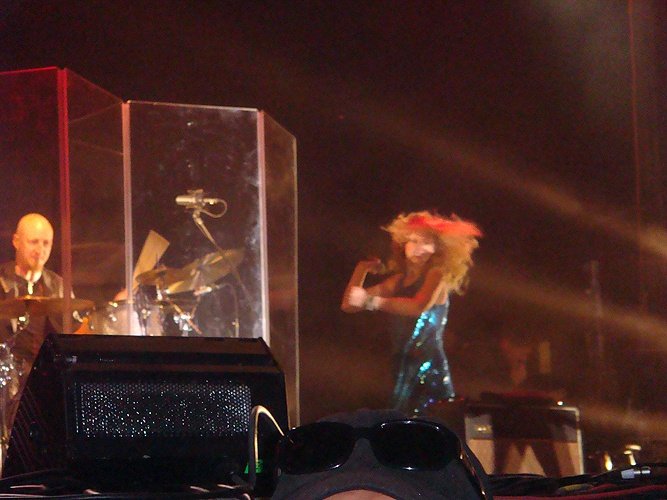 Taylor Swift — March 6 - CMC Rocks The Snowys — photo 19
