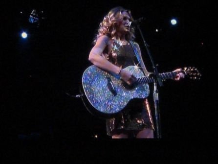 Taylor Swift — @ SA Rodeo,  AT&T center — photo 5