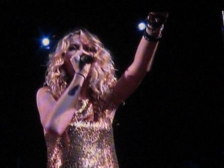 Taylor Swift — @ SA Rodeo,  AT&T center — photo 11