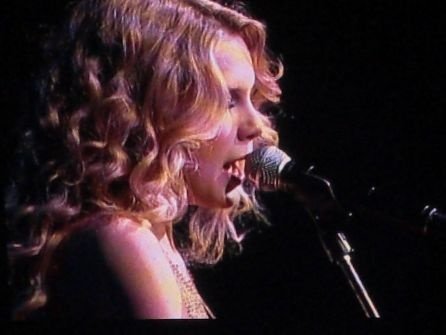 Taylor Swift — @ SA Rodeo,  AT&T center — photo 14