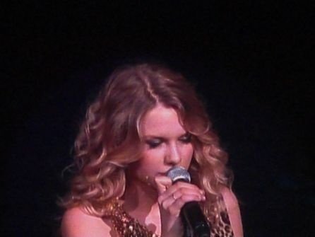 Taylor Swift — @ SA Rodeo,  AT&T center — photo 16