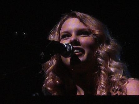 Taylor Swift — @ SA Rodeo,  AT&T center — photo 20