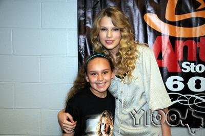 Taylor Swift — @ SA Rodeo,  AT&T center — photo 42