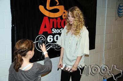 Taylor Swift — @ SA Rodeo,  AT&T center — photo 46