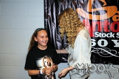 Taylor Swift — @ SA Rodeo,  AT&T center — photo 54