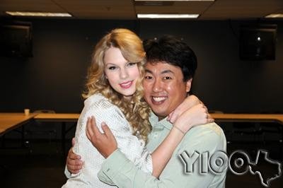 Taylor Swift — @ SA Rodeo,  AT&T center — photo 78