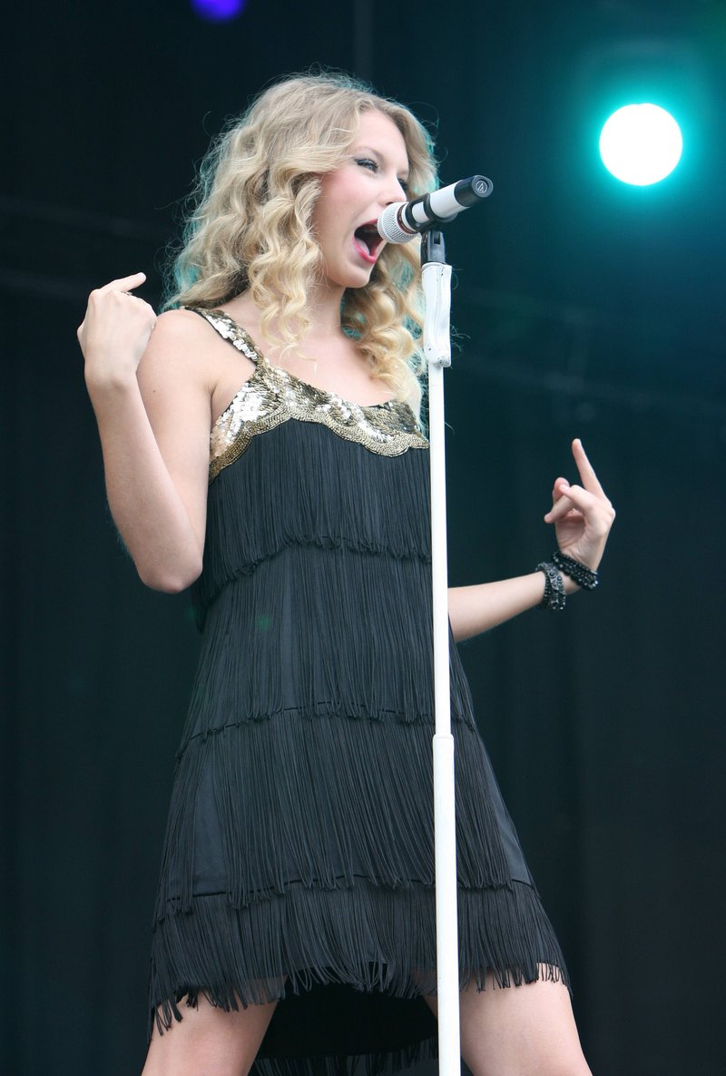 Taylor Swift — 2009 V Music Festival — photo 9