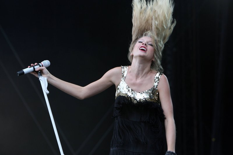 Taylor Swift — 2009 V Music Festival — photo 21