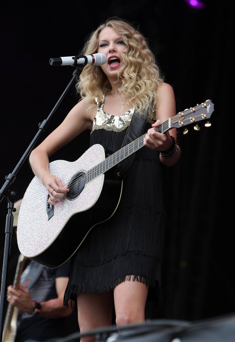 Taylor Swift — 2009 V Music Festival — photo 39