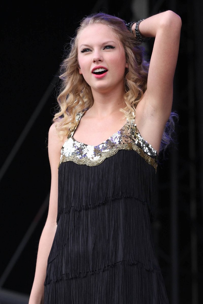 Taylor Swift — 2009 V Music Festival — photo 59