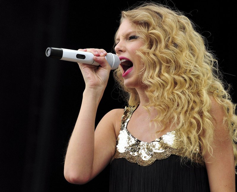 Taylor Swift — 2009 V Music Festival — photo 62