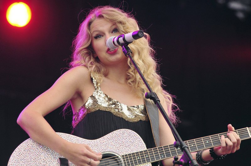 Taylor Swift — 2009 V Music Festival — photo 63