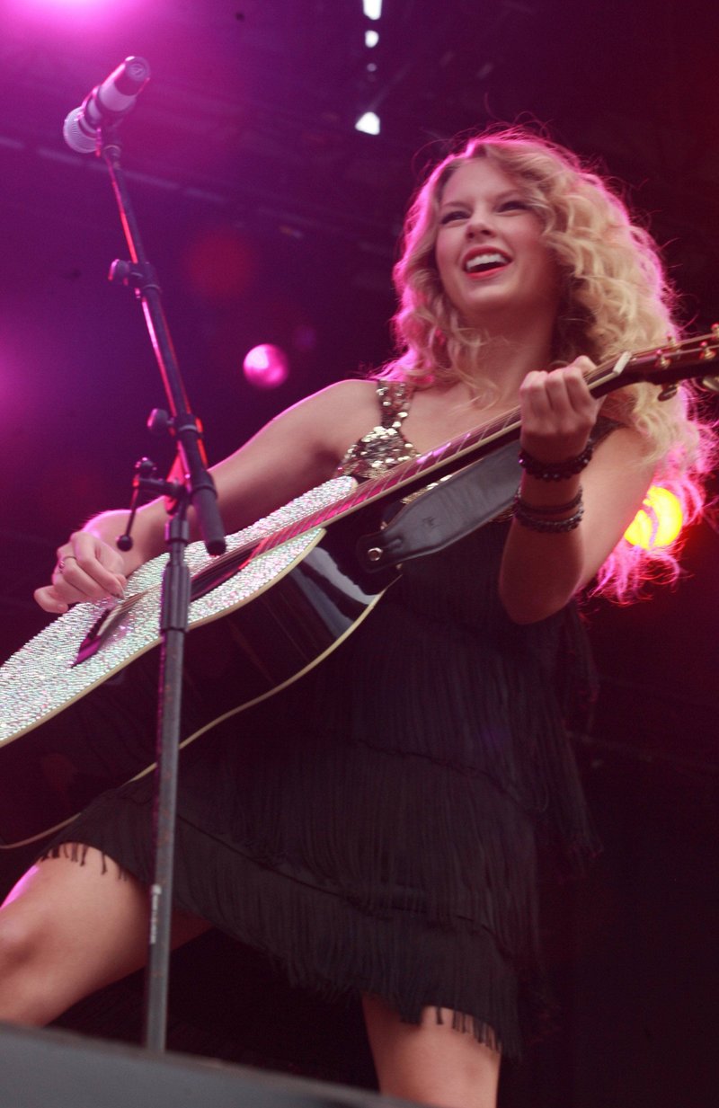 Taylor Swift — 2009 V Music Festival — photo 66