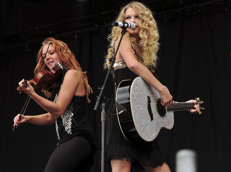 Taylor Swift — 2009 V Music Festival — photo 67