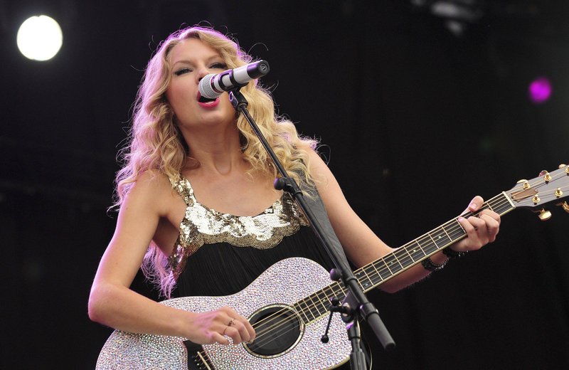 Taylor Swift — 2009 V Music Festival — photo 69