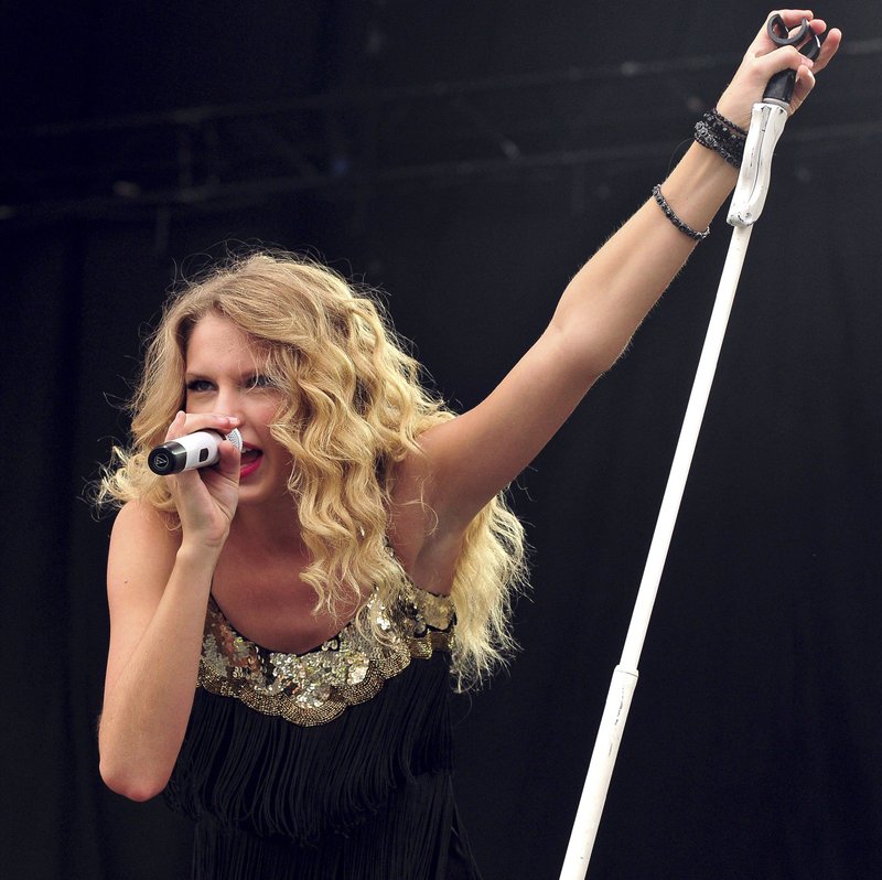 Taylor Swift — 2009 V Music Festival — photo 70