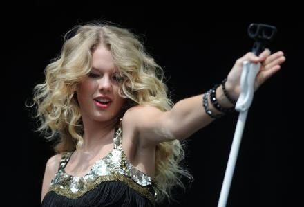 Taylor Swift — 2009 V Music Festival — photo 80