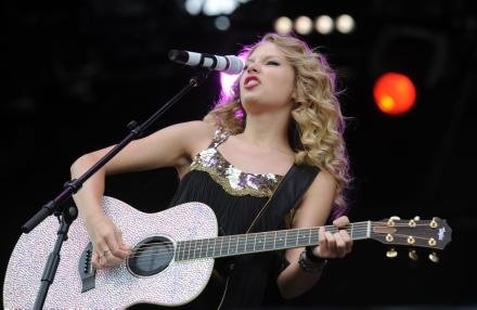 Taylor Swift — 2009 V Music Festival — photo 84