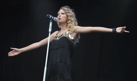 Taylor Swift — 2009 V Music Festival — photo 94