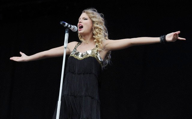 Taylor Swift — 2009 V Music Festival — photo 114