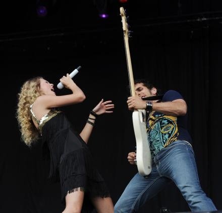 Taylor Swift — 2009 V Music Festival — photo 120