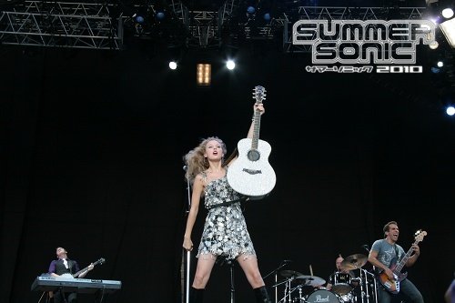 Taylor Swift — August 7 - Summer Sonic Festival — photo 7